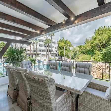 La Isla Banus Marbella
